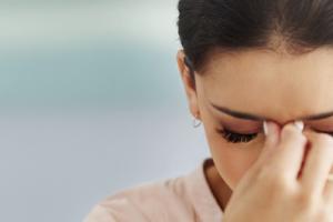 A woman with contact lens discomfort.